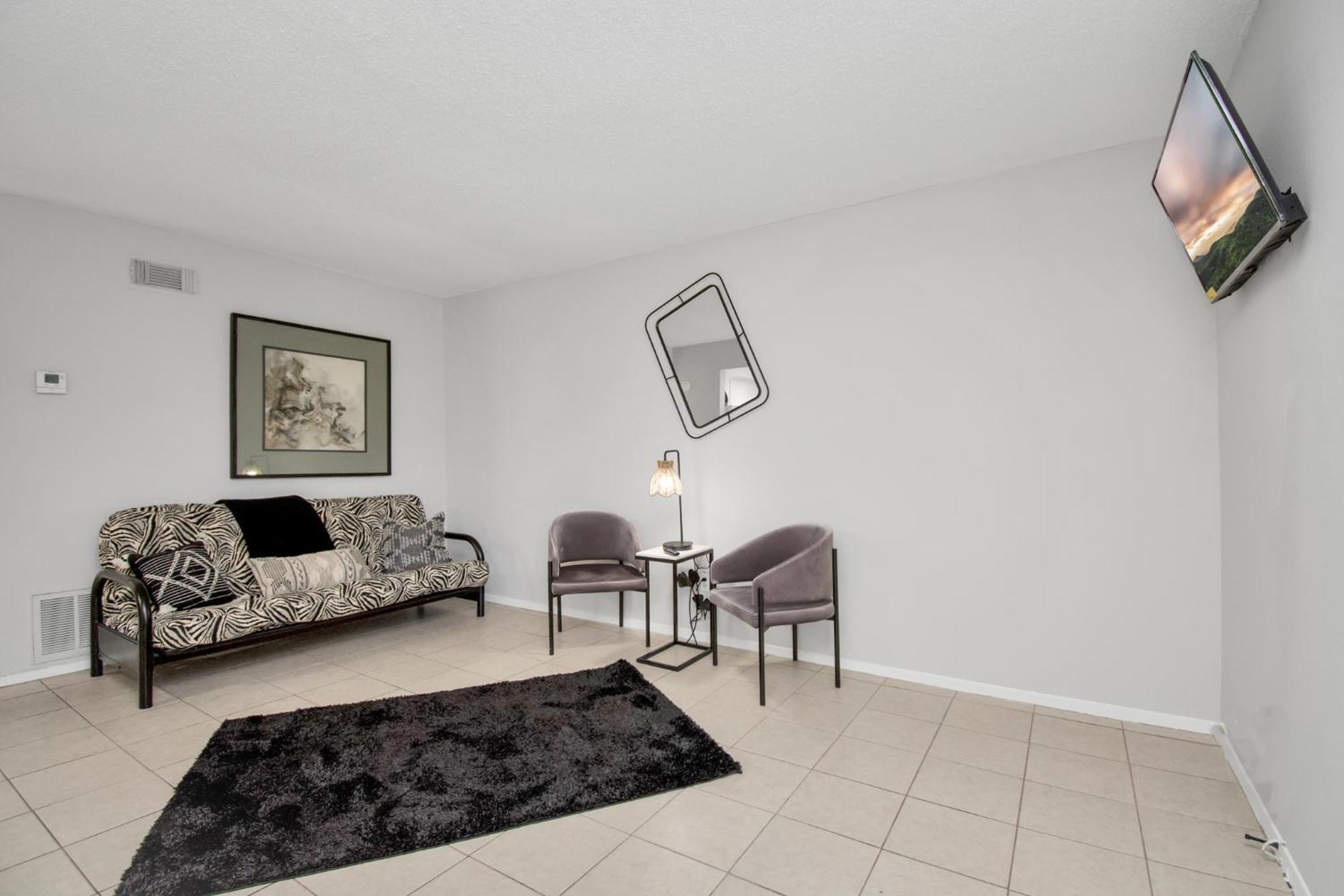 Апартаменты Unique Heights 1Br Apt Sleeps 4 Хьюстон Экстерьер фото